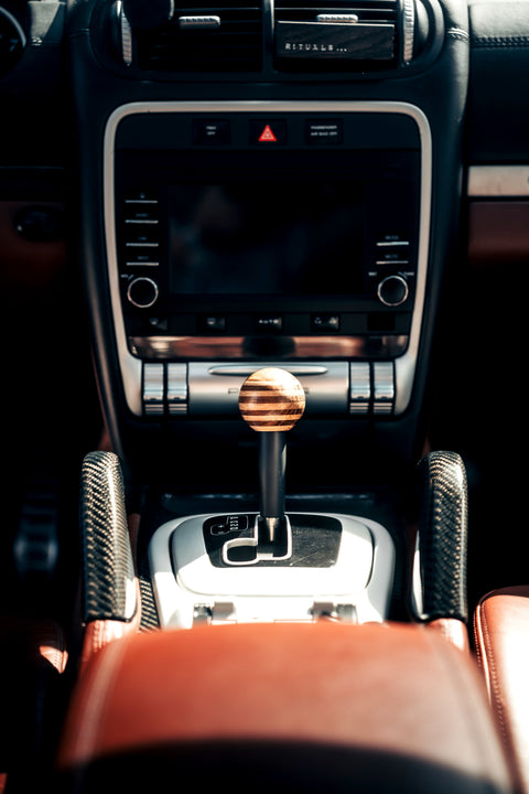 Tribute Shifter Tiptronic – Shift Knob for Porsche Cayenne 955 & 957