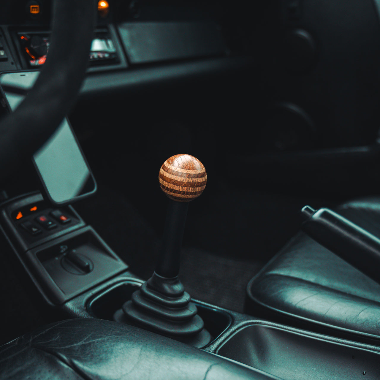 Tribute Shifter – Shift Knob for Porsche 964 & 993 – NINE ELEVEN Outlaw ...